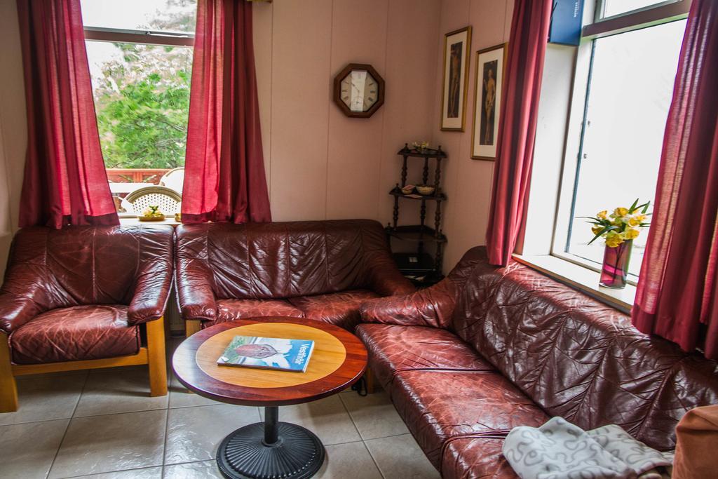 Korpudalur Hi Hostel Flateyri Eksteriør bilde